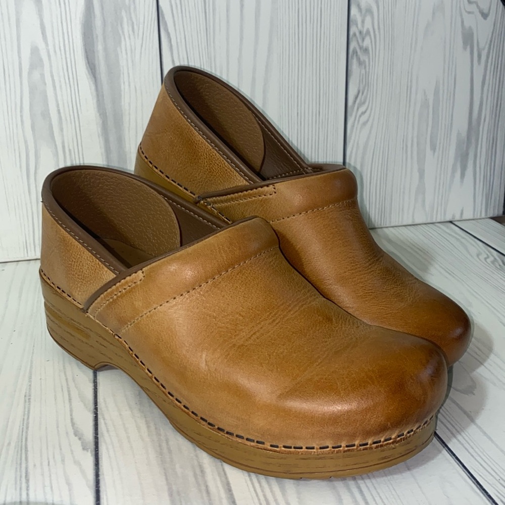 Dansko Honey Professional Clogs